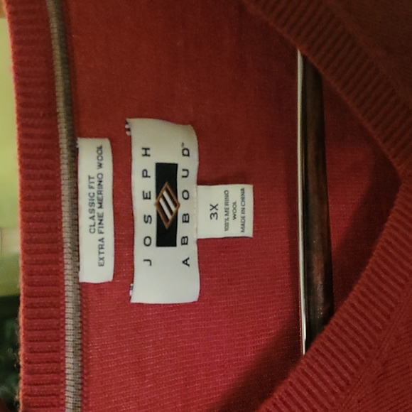 Joseph Abboud dark red merino wool v-neck sweater. size 3xl - Picture 2 of 2